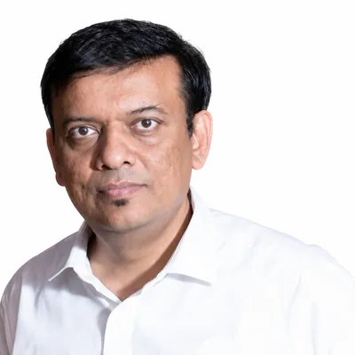 Ar. Purushottam Varma